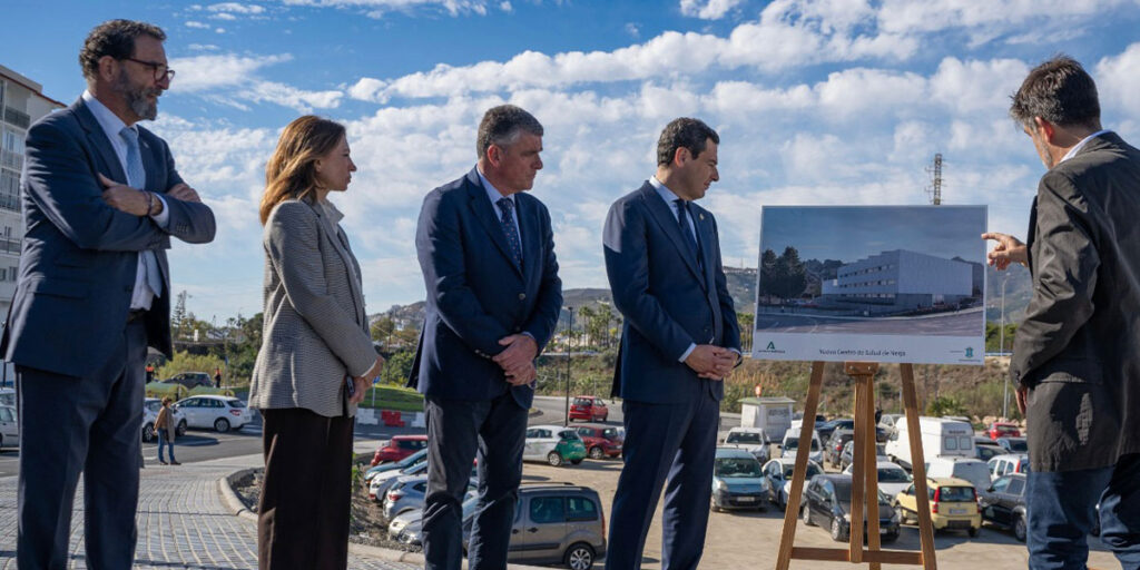 Primera visita institucional del presidente de la Junta de Andalucía a Nerja 7 juanma moreno en nerja 2023