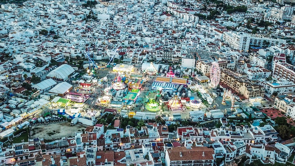 viviendas inasumibles por la mayoría 3 Feria de Nerja vista desde el aire