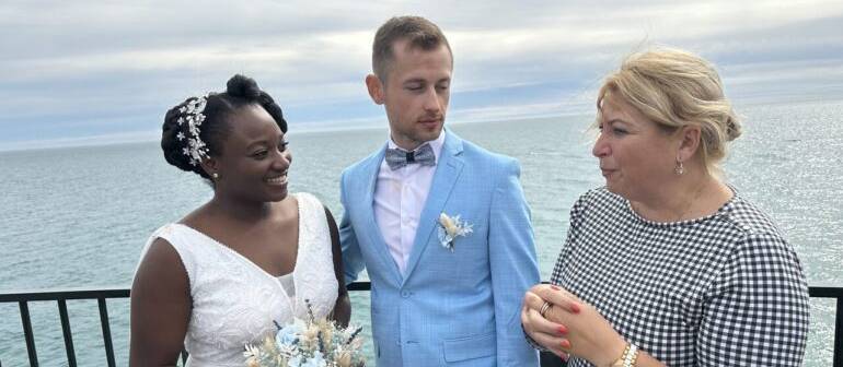 A los extranjeros le encanta Nerja para casarse 10 bodas