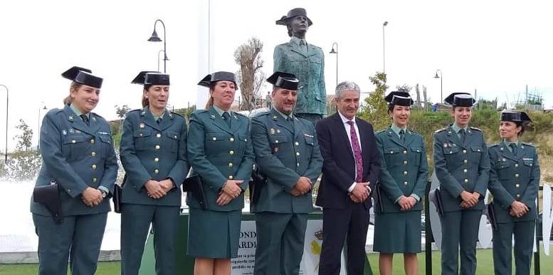 Francisco Martín realiza una obra dedicado a la mujer guardia civil 5 guardia civil2