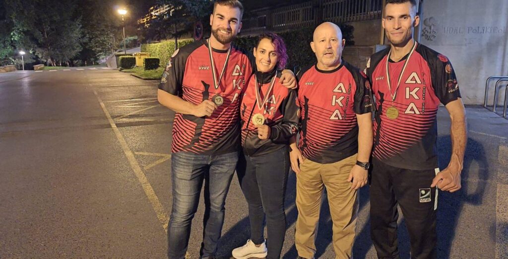 Excelentes resultados para los karatecas de la Asociación karate Axarquía en la II Liga Nacional de Veteranos 3 karate