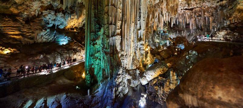 El prestigioso periódico The Sun se fija en La cueva de Nerja 3 cueva