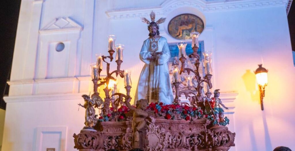 El cautivo y su madre no pudieron desfilar por las calles de Nerja 7 cautivo