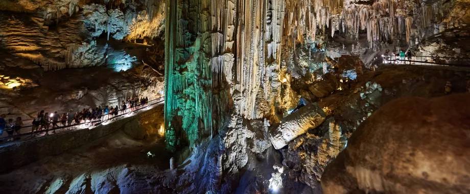 La fundación Cueva de Nerja aprueba su ambicioso presupuesto para 2025 8 94345 920w